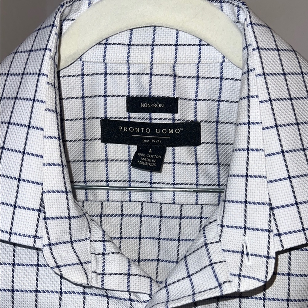 Pronto Uomo White and Blue Casual Button Down Shirt - Picture 2 of 5